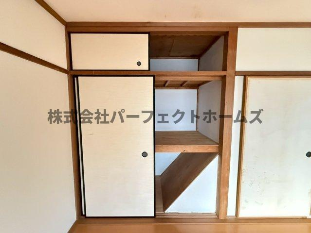 私部7丁目戸建　賃貸の収納|大きなスペースがあり、収納には困りません