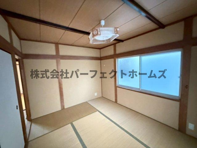 私部7丁目戸建　賃貸の和室|フローリングだけでなく、和室もあります