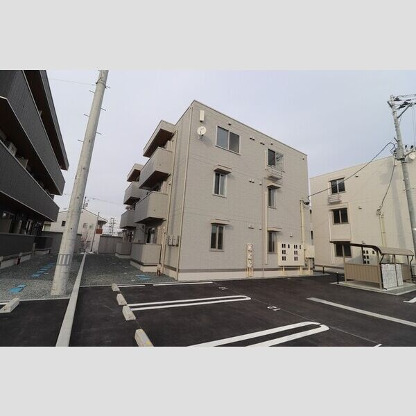 ラ・ペルラ下北沢