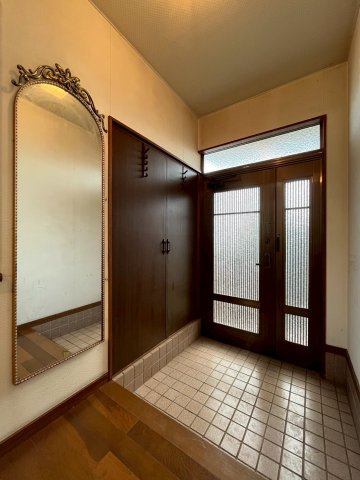 中国分３丁目　中古戸建ての玄関|きれいな玄関です