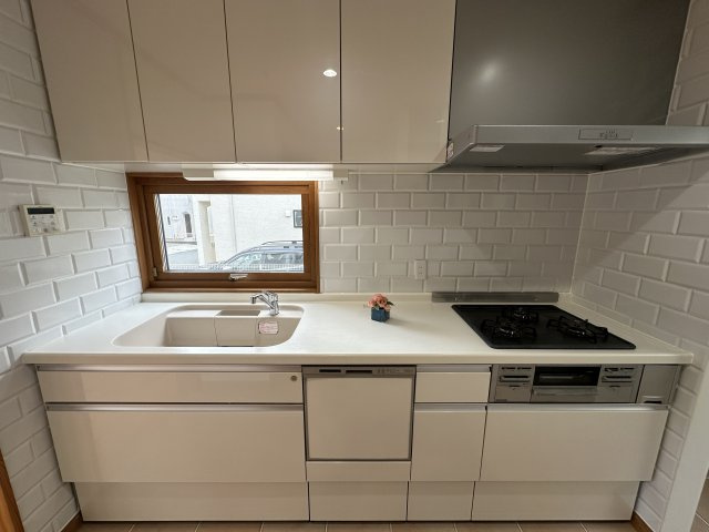 神戸市垂水区舞多聞西４丁目戸建のキッチン