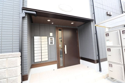 【エントランス】 | ウィングランデ