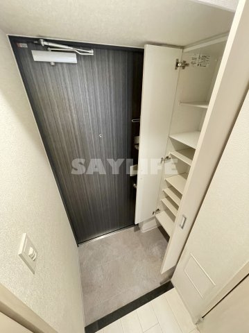 リヴェント玉造の玄関