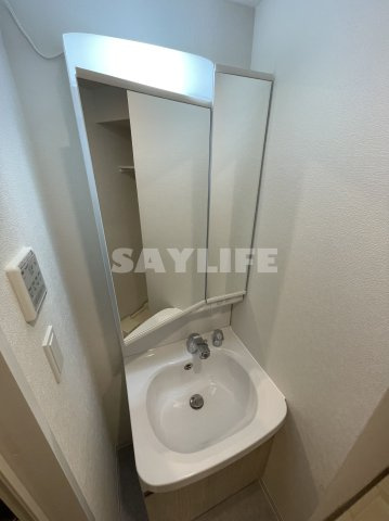 リヴェント玉造の独立洗面台