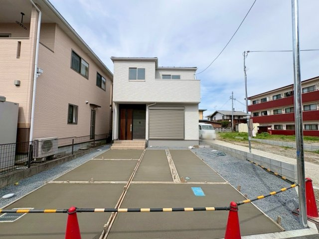 草津市川原3丁目　新築戸建て