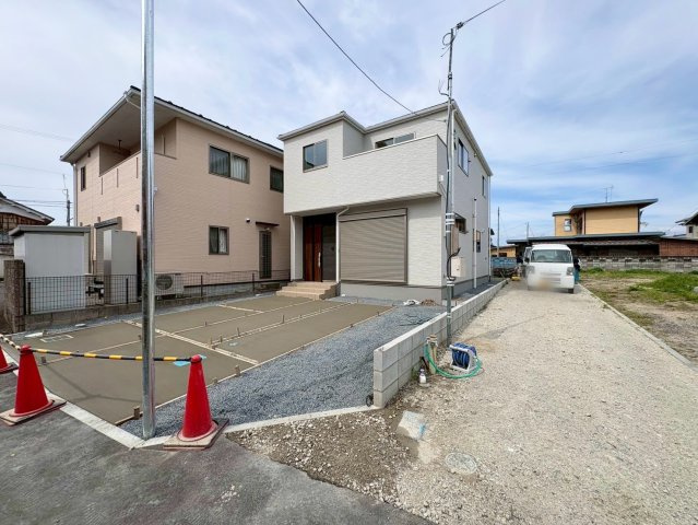 草津市川原3丁目　新築戸建ての外観