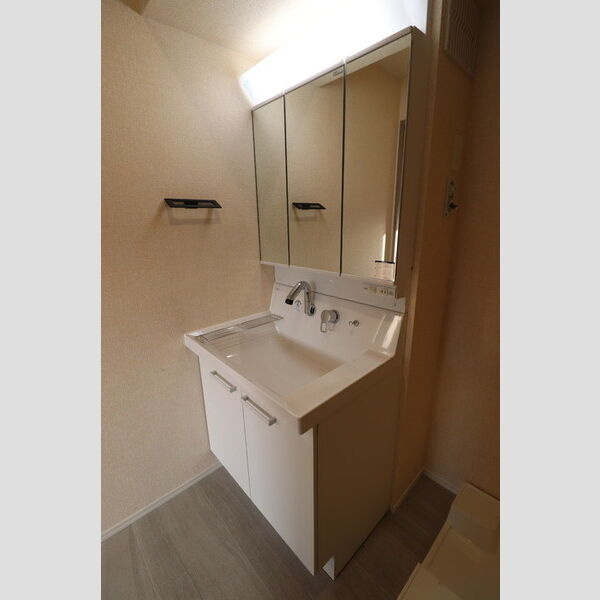 【新築】RESUA(レスア)向中野　C棟の独立洗面台