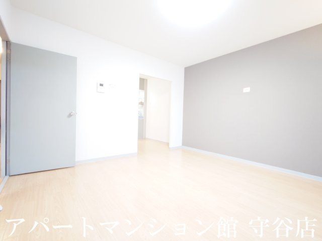 メゾン・ド・ノエルの居間・リビング