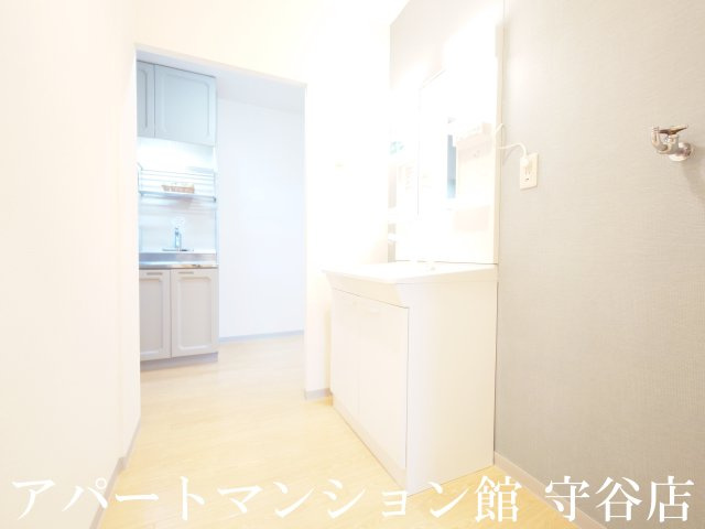 メゾン・ド・ノエルの独立洗面台