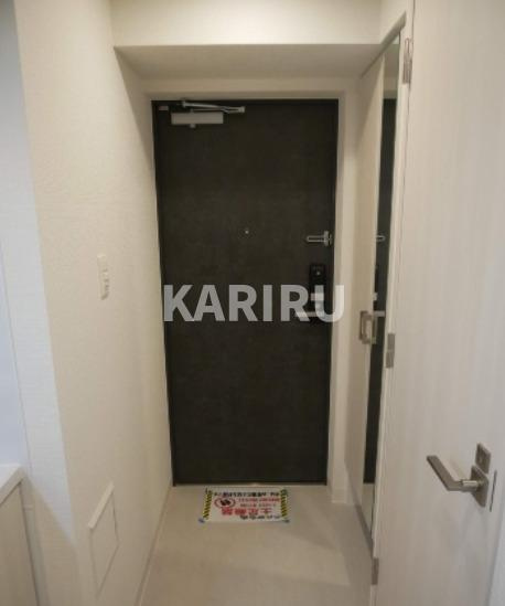 エスリード大阪京橋フロレゾンの玄関