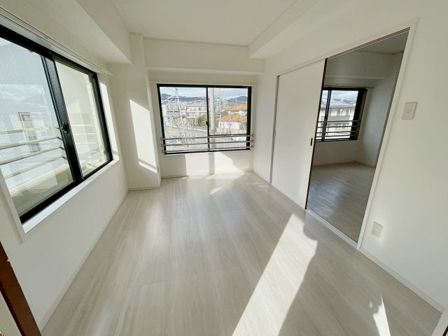 サザンハイムグルックの洋室