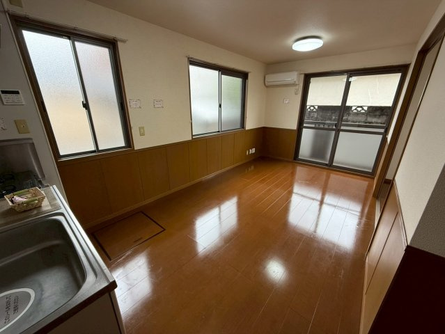 ベルパレスⅡの居間・リビング