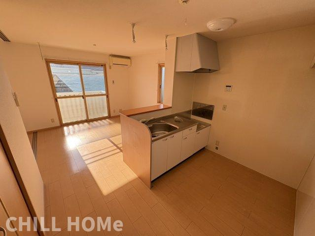 サニーフラットの居間・リビング|他社様掲載物件もまとめてご紹介、ご案内可能です(^^)/