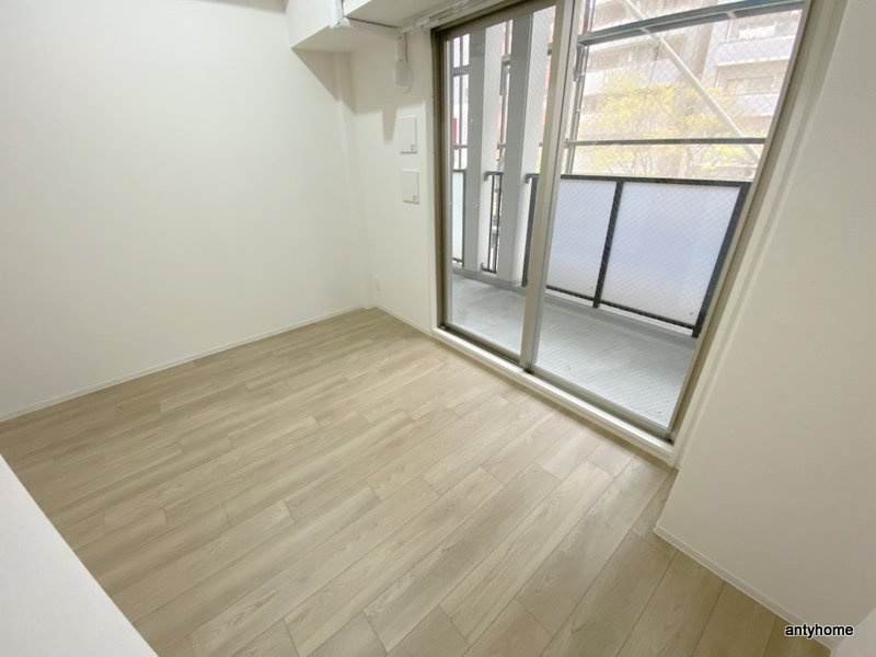 エスリード難波ザ・プレミア 仲介手数料無料の寝室