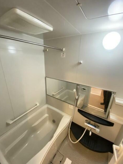 ＥＳＰＥＲＡＮＺＡ　ＡＺＡＢＵの浴室