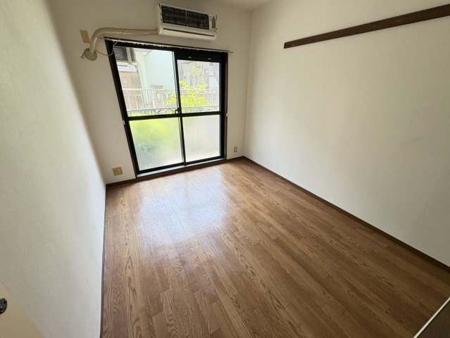 メゾン市川の居間・リビング