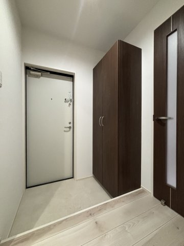 PLATINUM HILLS Rの玄関