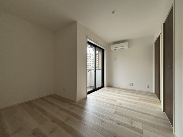 PLATINUM HILLS Rの居間・リビング