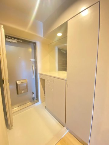 京都上京ハウスの玄関|12月撮影