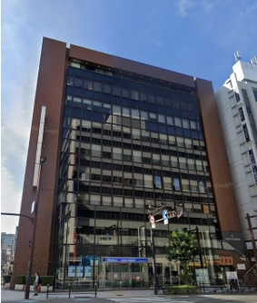 梅田イーストビルの外観