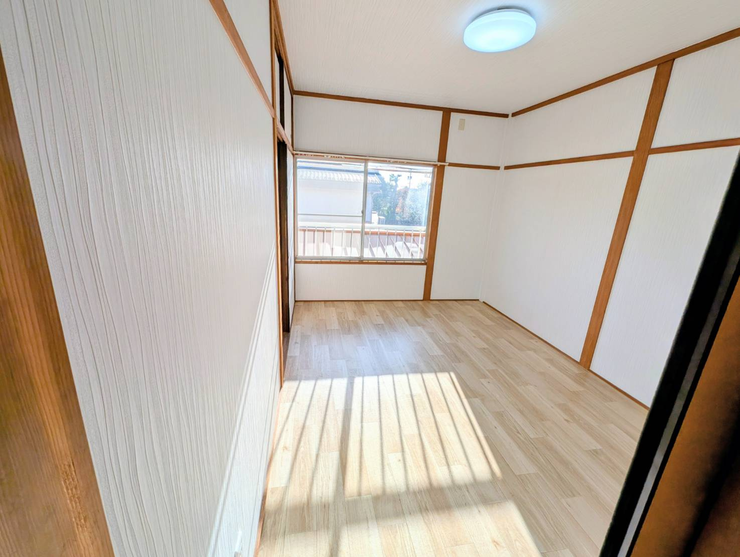 フィオーレの洋室