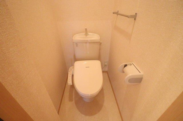 熊本市西区上代１丁目のアパートのトイレ