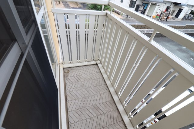 熊本市西区上代１丁目のアパートのバルコニー