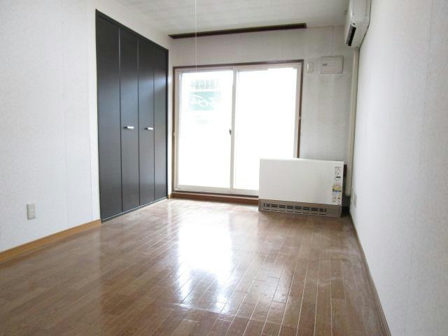 サンコーポの居間・リビング