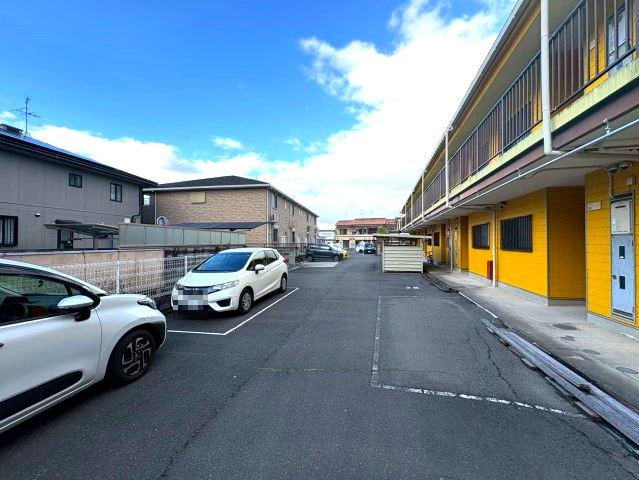 ヴィルフォーレミチハタの駐車場