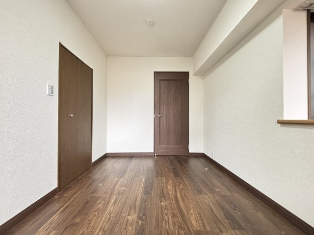 レジェンド平井の洋室