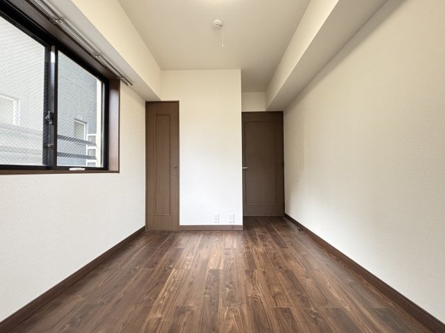 レジェンド平井の洋室