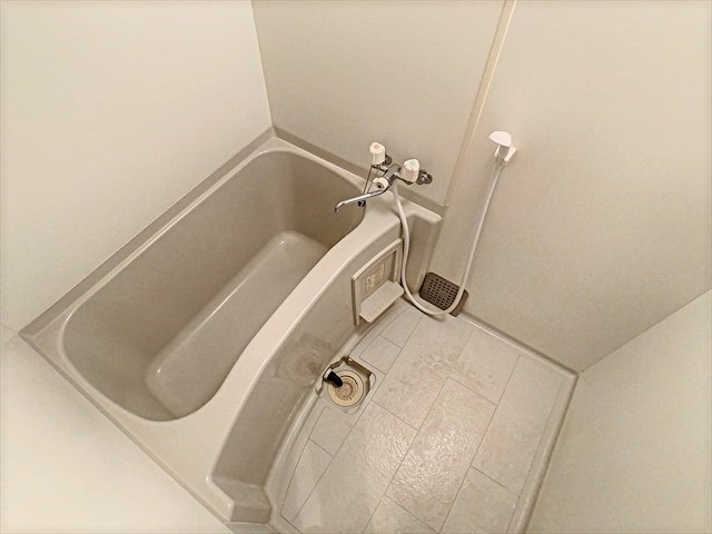 アムールFiveの浴室