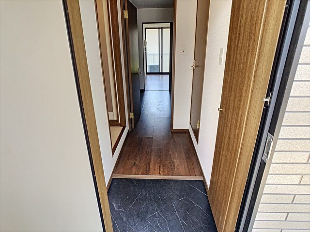 アムールFiveの玄関