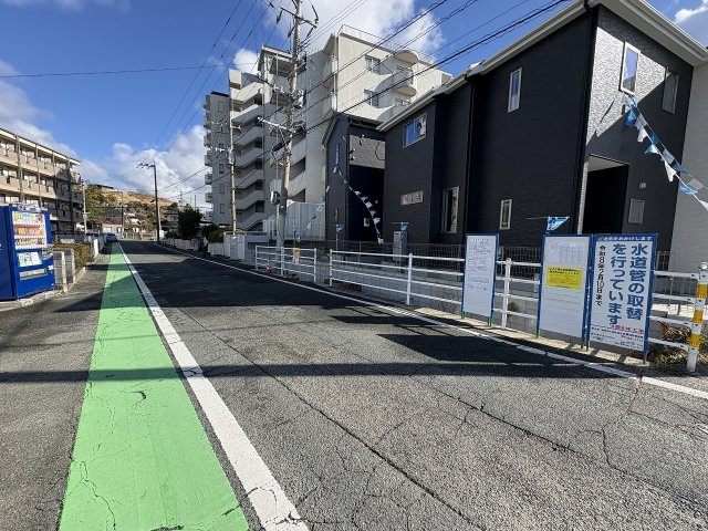 【その他】 | 福岡市東区三苫4丁目3期　1号棟（全4棟）【仲介手数料無料・0円】 | 現地写真。前面道路です。