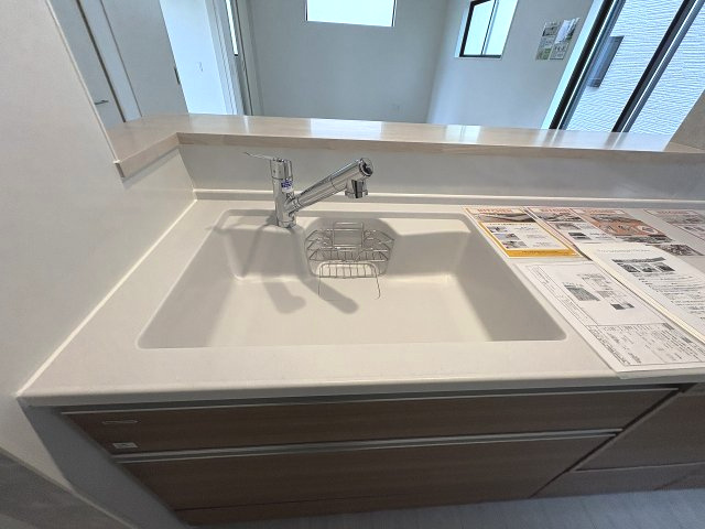 【キッチン】 | 福岡市東区三苫4丁目3期　1号棟（全4棟）【仲介手数料無料・0円】 | 現地写真。