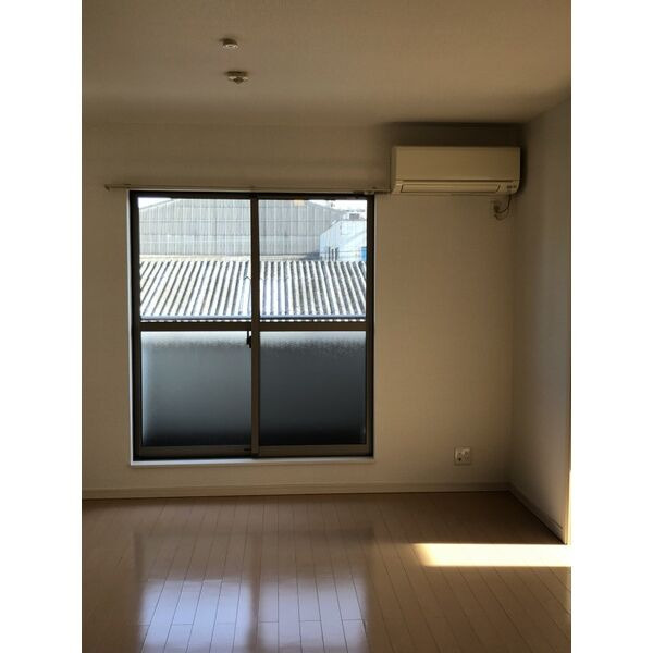 フォレスト大和の居間・リビング