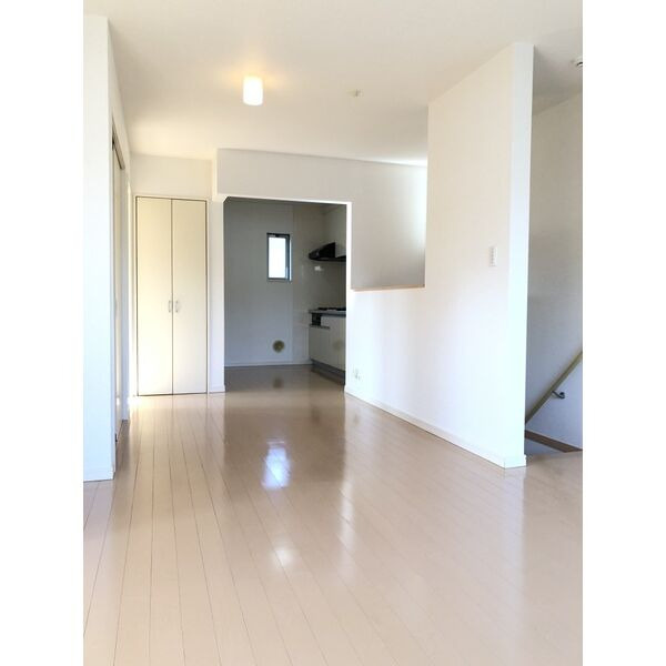 フォレスト大和の居間・リビング