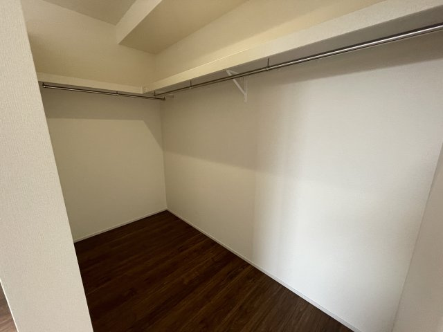 新築戸建・新築建売　郡山市町東2丁目第2　富田小・富田中の収納|WICはハンガーパイプがついているので衣類がきれいに整理整頓できます！
