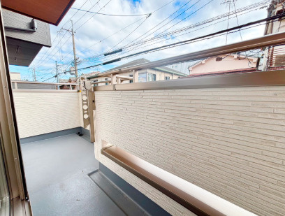 東大阪市大蓮東1丁目　新築戸建てのバルコニー