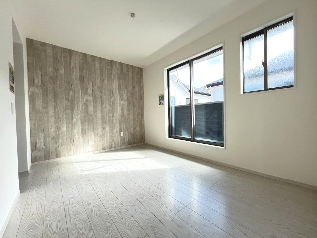 【寝室】 | 福岡市東区三苫4丁目3期　2号棟（全4棟）【仲介手数料無料・0円】 | 現地写真。2階主寝室です。