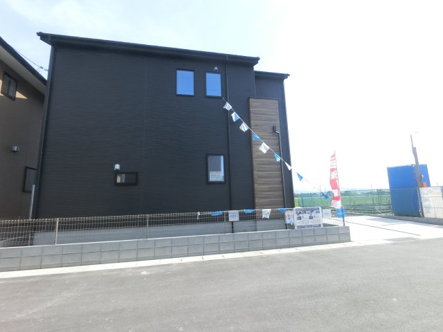 三養基郡みやき町大字白壁2期　７号棟の前面道路含む現地写真|前面道路含む現地写真です