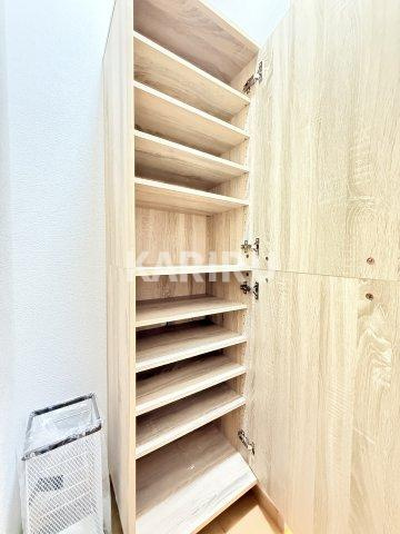 STABLE SHOJIHIGASHI (ステーブル小路東)の内装