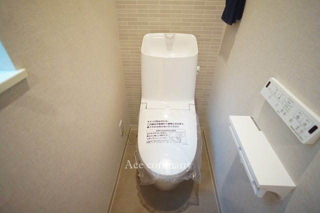 【トイレ】 | 東成区大今里南5丁目 | トイレは1階と2階の2ヶ所に完備♪ともに同仕様のシャワートイレ新調です☆