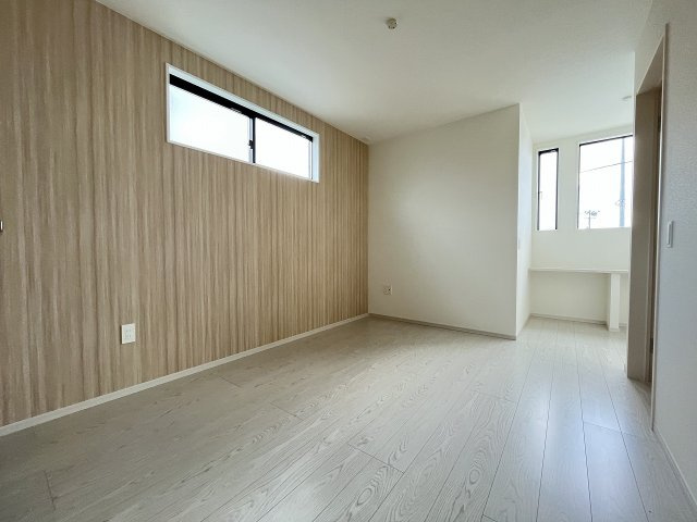 【寝室】 | 福岡市東区三苫4丁目3期　4号棟（全4棟）【仲介手数料無料・0円】 | 現地写真。2階主寝室です。