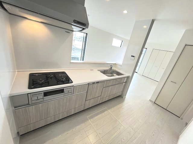 【キッチン】 | 福岡市東区三苫4丁目3期　4号棟（全4棟）【仲介手数料無料・0円】 | 現地写真。