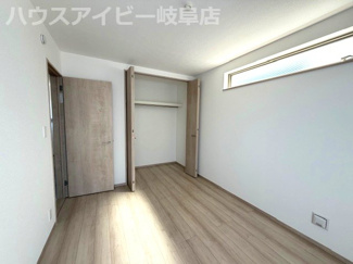 【洋室】 | 岐阜市近島新築建売全2棟！庭付き！お車並列3台可能！島小学校まで徒歩10分！長期優良住宅♪ | 岐阜市近島新築建売全2棟！庭付き！お車並列3台可能！島小学校まで徒歩10分！長期優良住宅♪