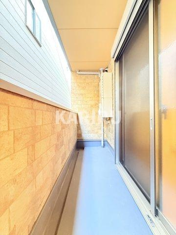 STABLE SHOJIHIGASHI (ステーブル小路東)のバルコニー