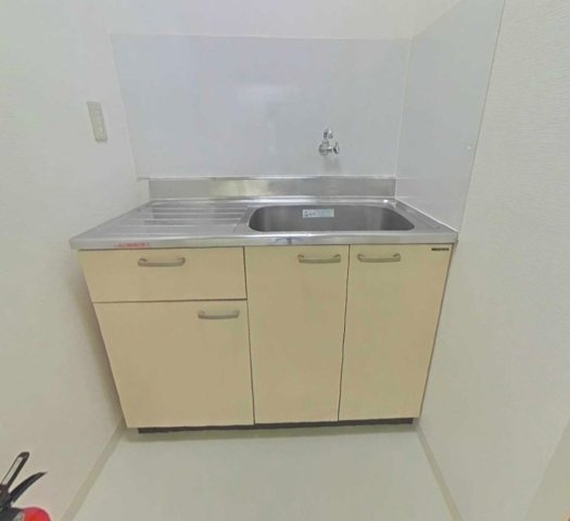 第一中鉄ビルのキッチン