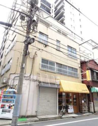 第一中鉄ビルの外観