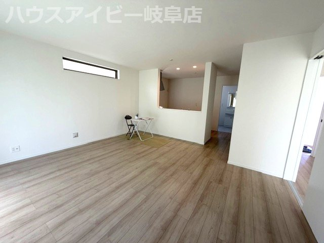 【居間・リビング】の画像